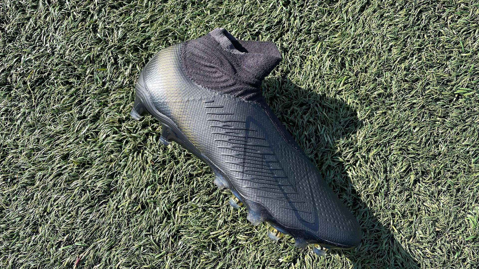 他以一记精 他以一记精